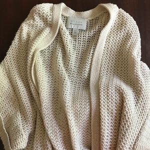 Hinge open front cardigan